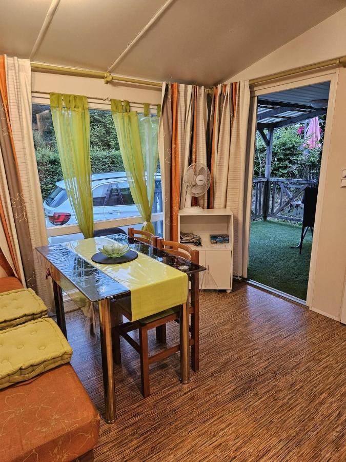 L'Azure Hotell Novalaise Exteriör bild