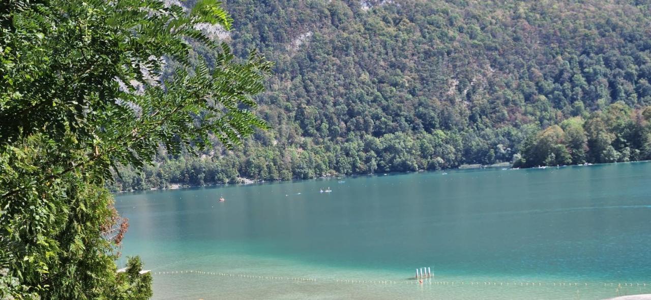 L'Azure Hotell Novalaise Exteriör bild