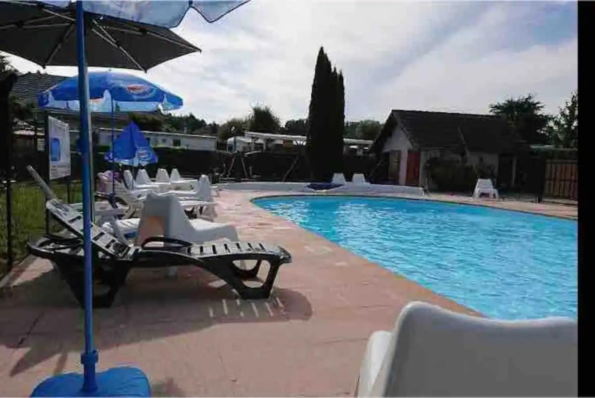 L'Azure Hotell Novalaise Exteriör bild